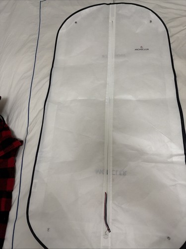 Moncler dust protector - moncler,